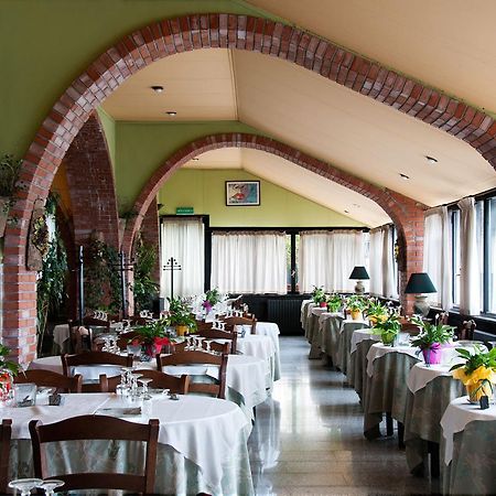 La Nuova Quercia Hotel เบลปาสโซ ภายนอก รูปภาพ